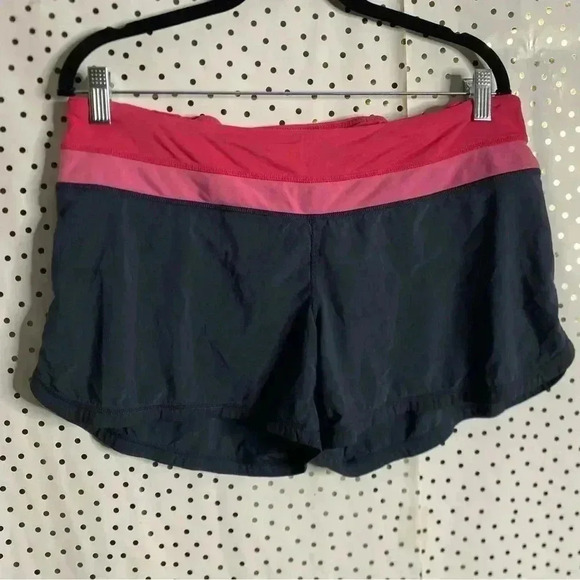 Lululemon Womens Shorts - Picture 2 of 7